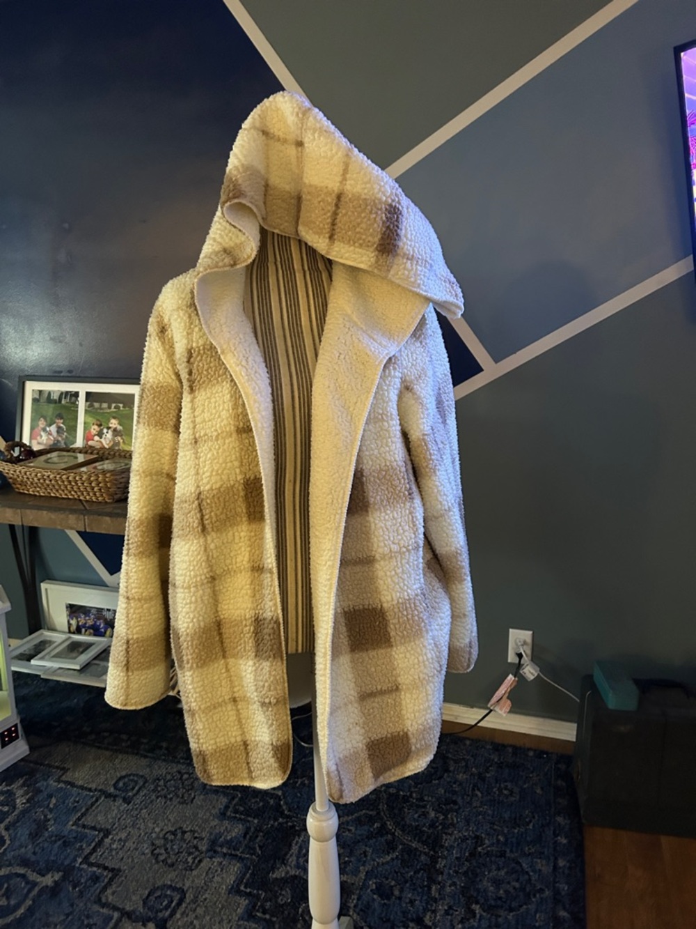 Weatherproof Cream Sherpa Coat with Ivory Texture - Picture 2 of 4